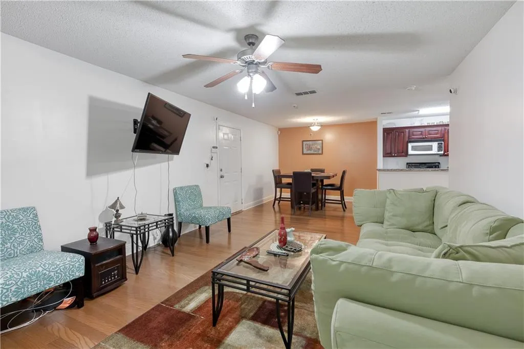4202 Santa Fe Parkway, Sandy Springs, Georgia 30350, 3 Bedrooms Bedrooms, ,2 BathroomsBathrooms,Residential,Sold,4202 Santa Fe Parkway,7202627