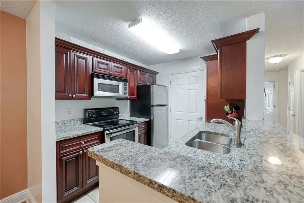 4202 Santa Fe Parkway, Sandy Springs, Georgia 30350, 3 Bedrooms Bedrooms, ,2 BathroomsBathrooms,Residential,Sold,4202 Santa Fe Parkway,7202627