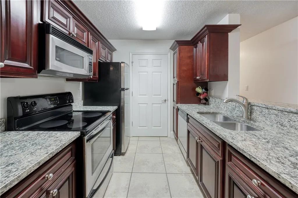 4202 Santa Fe Parkway, Sandy Springs, Georgia 30350, 3 Bedrooms Bedrooms, ,2 BathroomsBathrooms,Residential,Sold,4202 Santa Fe Parkway,7202627