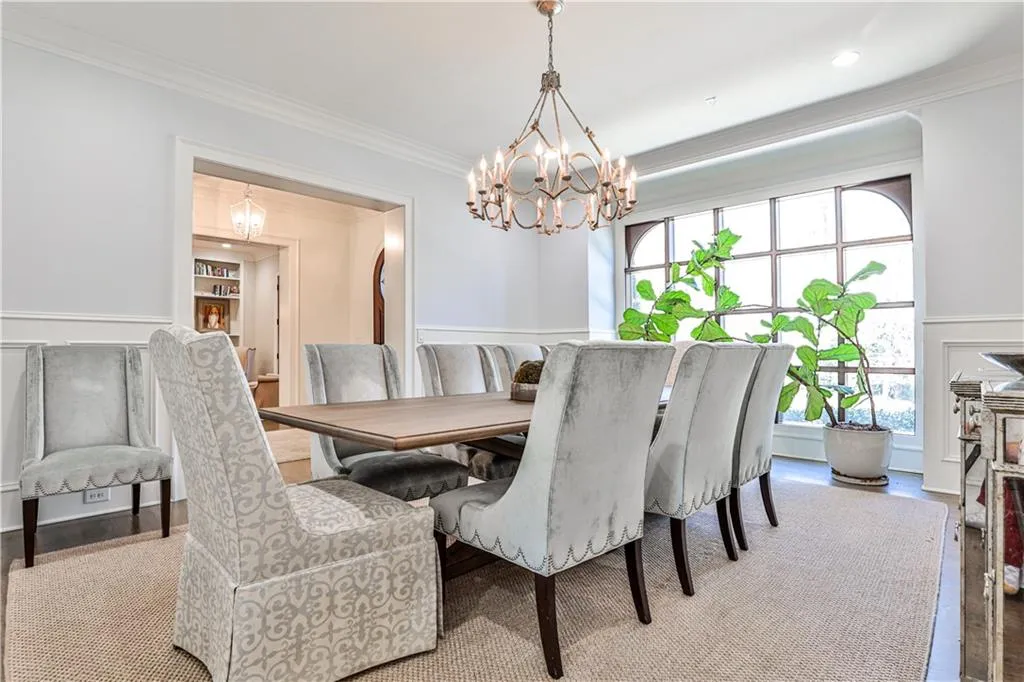 5120 Powers Ferry Road, Atlanta, Georgia 30327, 5 Bedrooms Bedrooms, ,5 BathroomsBathrooms,Residential,Sold,5120 Powers Ferry Road,7228382