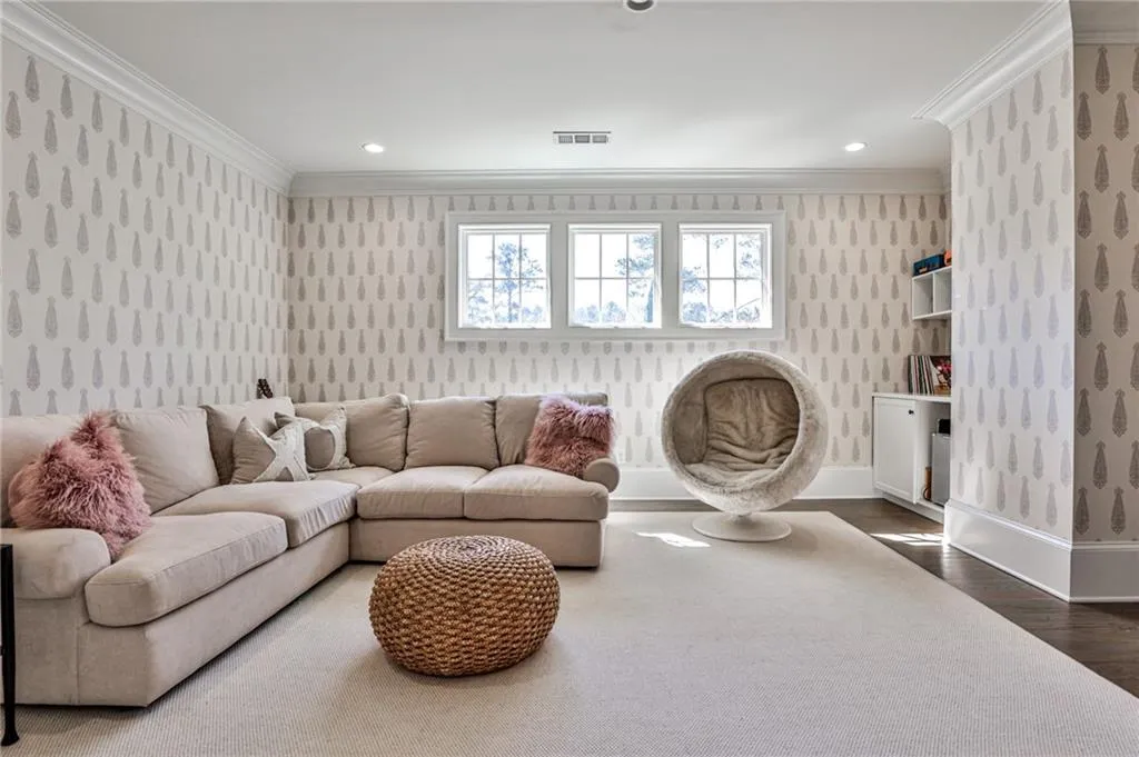 5120 Powers Ferry Road, Atlanta, Georgia 30327, 5 Bedrooms Bedrooms, ,5 BathroomsBathrooms,Residential,Sold,5120 Powers Ferry Road,7228382