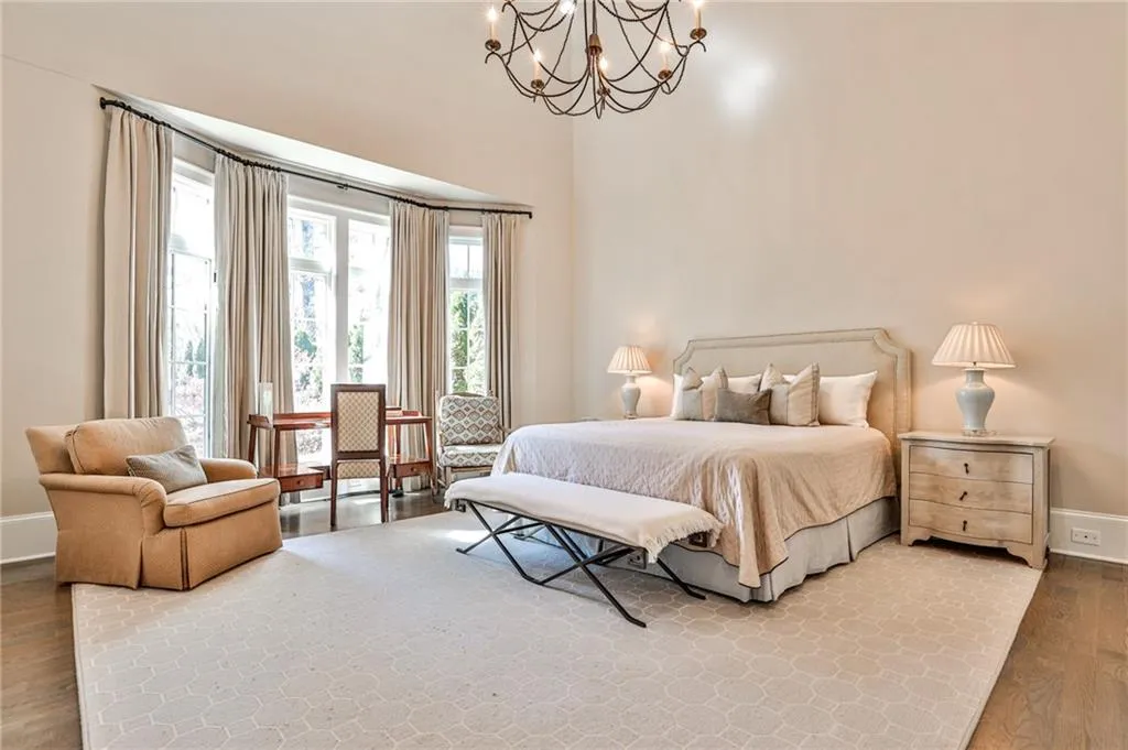 5120 Powers Ferry Road, Atlanta, Georgia 30327, 5 Bedrooms Bedrooms, ,5 BathroomsBathrooms,Residential,Sold,5120 Powers Ferry Road,7228382