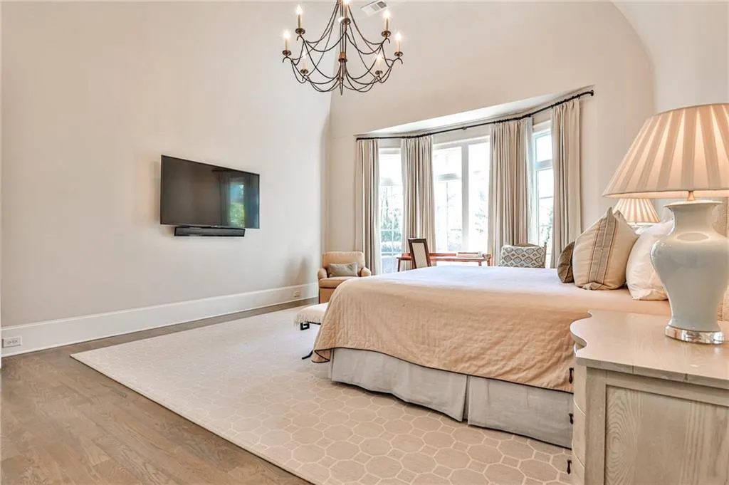 5120 Powers Ferry Road, Atlanta, Georgia 30327, 5 Bedrooms Bedrooms, ,5 BathroomsBathrooms,Residential,Sold,5120 Powers Ferry Road,7228382