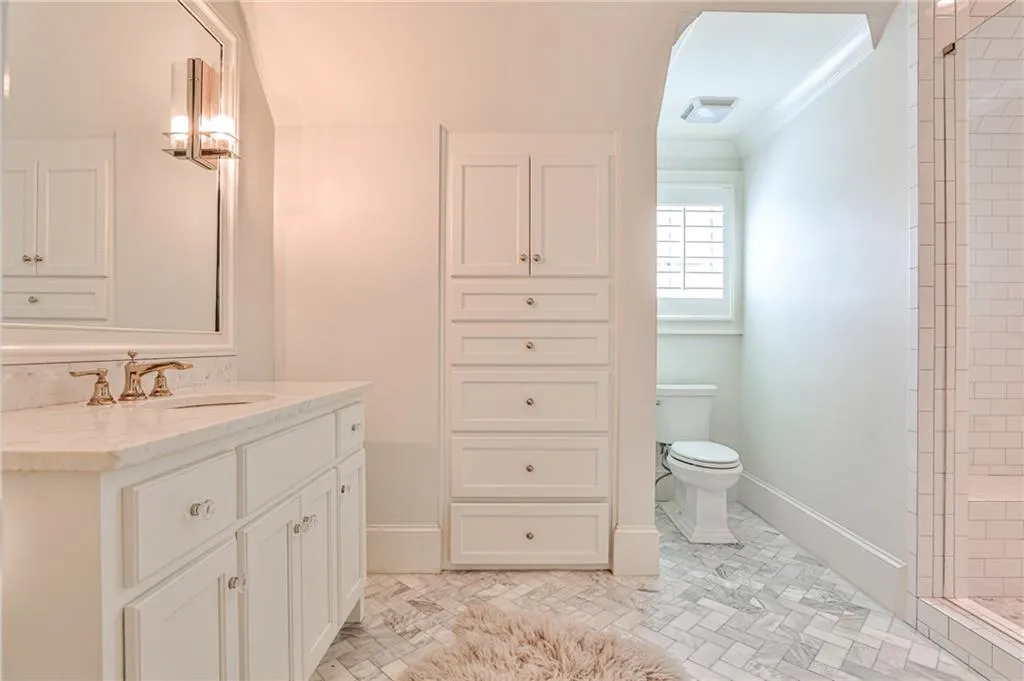 5120 Powers Ferry Road, Atlanta, Georgia 30327, 5 Bedrooms Bedrooms, ,5 BathroomsBathrooms,Residential,Sold,5120 Powers Ferry Road,7228382