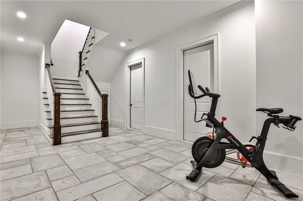 5120 Powers Ferry Road, Atlanta, Georgia 30327, 5 Bedrooms Bedrooms, ,5 BathroomsBathrooms,Residential,Sold,5120 Powers Ferry Road,7228382