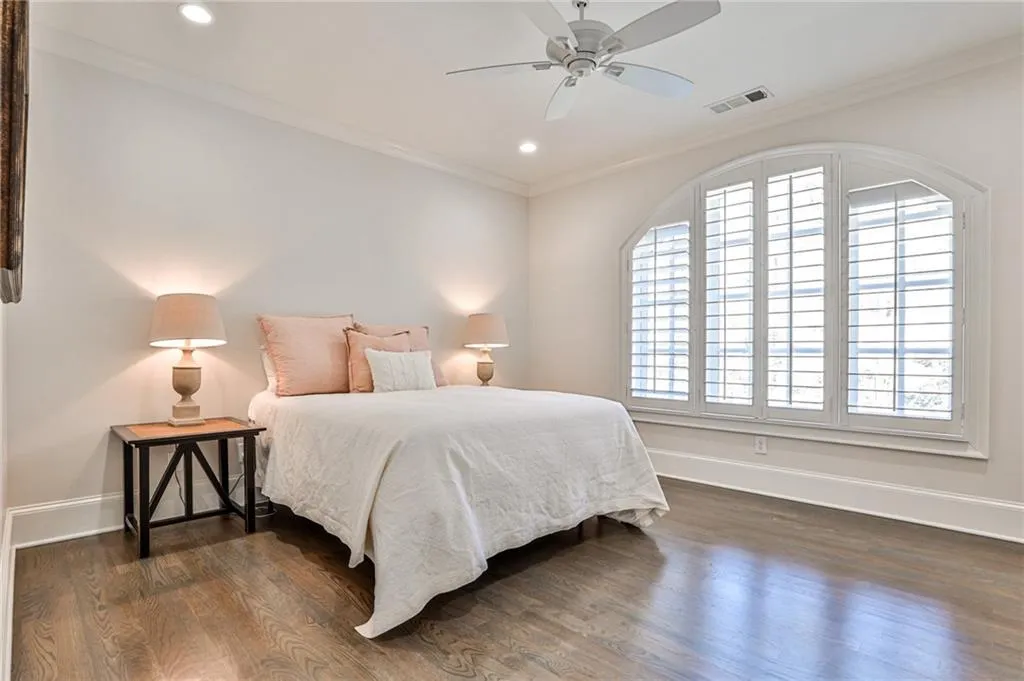 5120 Powers Ferry Road, Atlanta, Georgia 30327, 5 Bedrooms Bedrooms, ,5 BathroomsBathrooms,Residential,Sold,5120 Powers Ferry Road,7228382