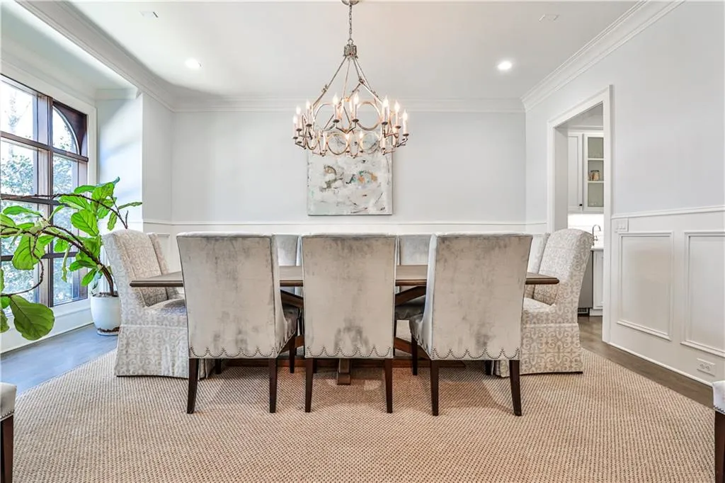 5120 Powers Ferry Road, Atlanta, Georgia 30327, 5 Bedrooms Bedrooms, ,5 BathroomsBathrooms,Residential,Sold,5120 Powers Ferry Road,7228382