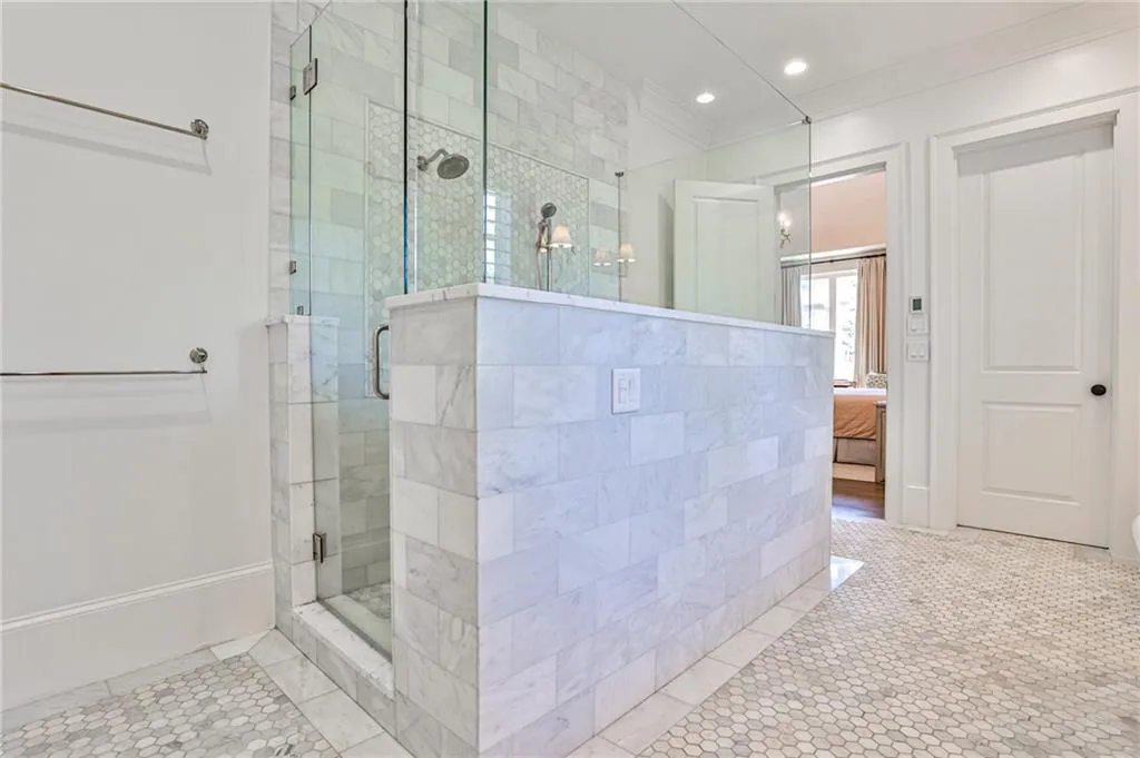 5120 Powers Ferry Road, Atlanta, Georgia 30327, 5 Bedrooms Bedrooms, ,5 BathroomsBathrooms,Residential,Sold,5120 Powers Ferry Road,7228382