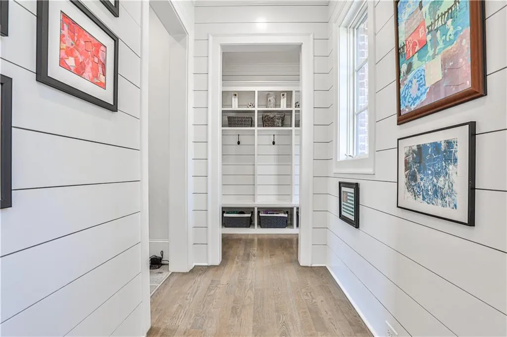 5120 Powers Ferry Road, Atlanta, Georgia 30327, 5 Bedrooms Bedrooms, ,5 BathroomsBathrooms,Residential,Sold,5120 Powers Ferry Road,7228382