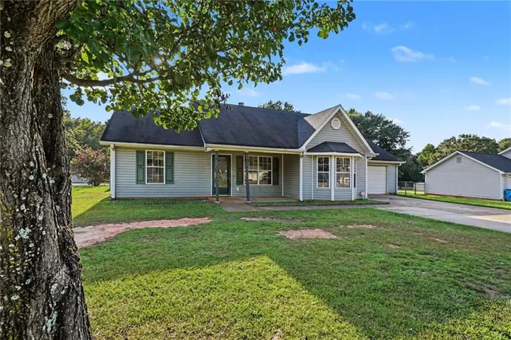 167 Bonnies Way, Jenkinsburg, Georgia 30234