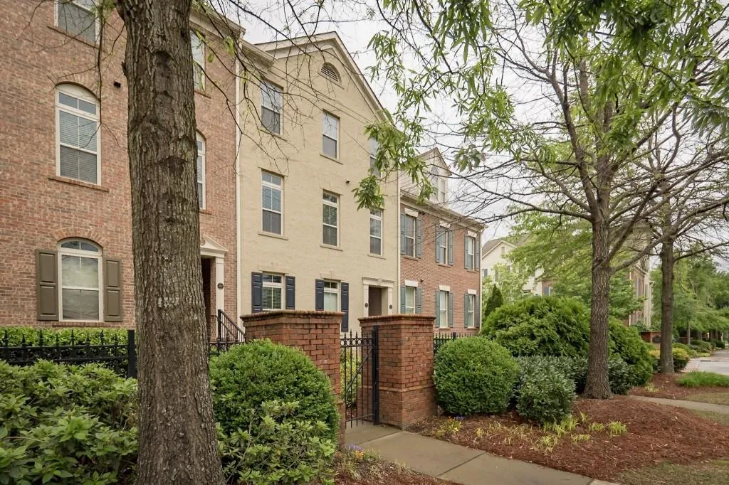 258 Le Gran Bend Unit 258, Sandy Springs, Georgia 30328, 3 Bedrooms Bedrooms, ,2 BathroomsBathrooms,Residential,Sold,258 Le Gran Bend Unit 258,5842356