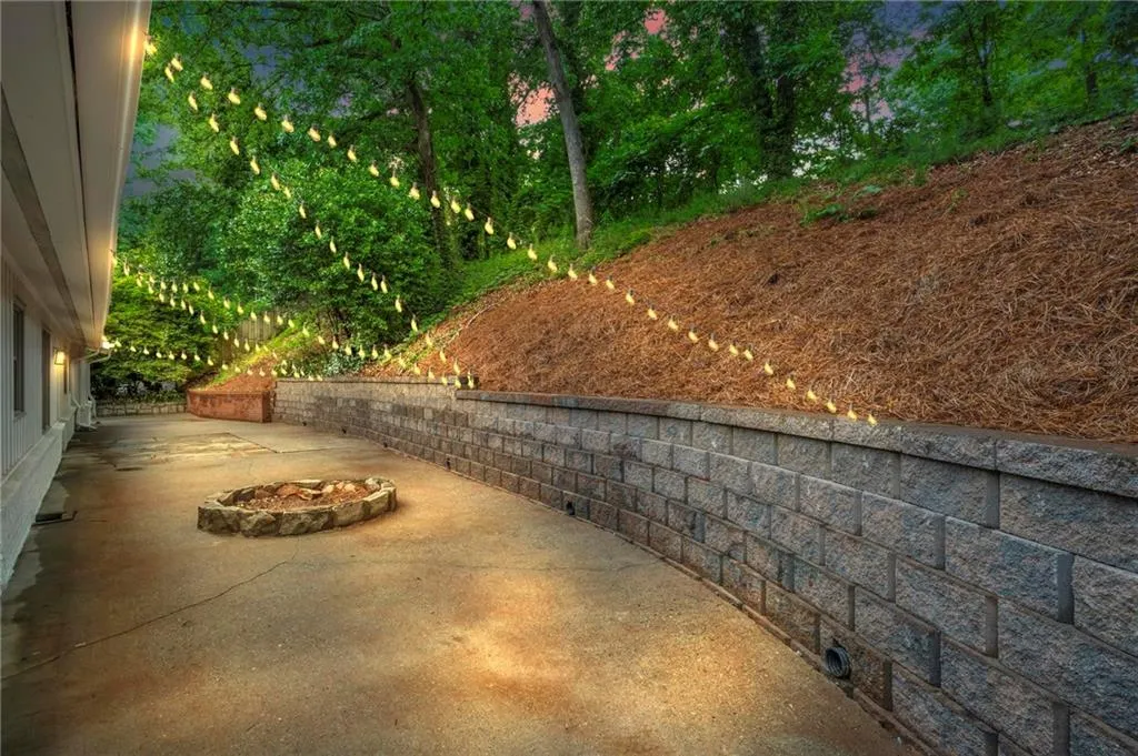 Staged for potential lighting