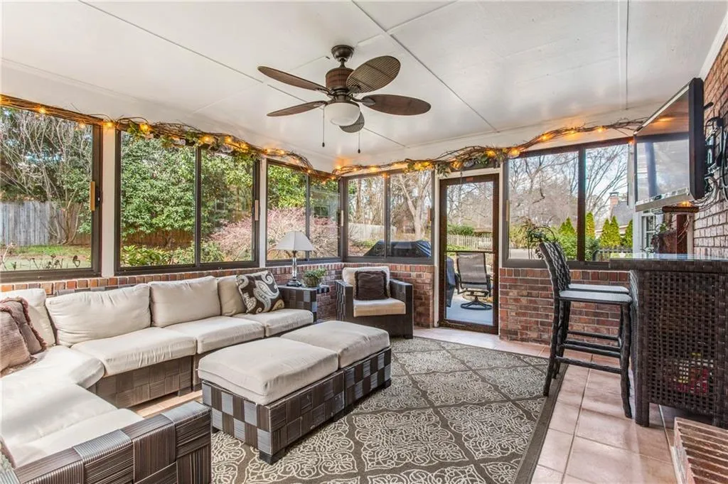 7580 Brigham Drive, Sandy Springs, Georgia 30350, 4 Bedrooms Bedrooms, ,4 BathroomsBathrooms,Residential,Sold,7580 Brigham Drive,7023125