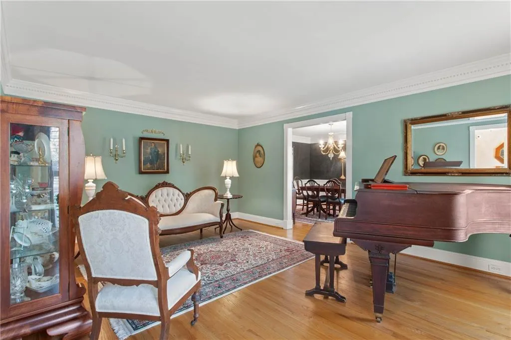 7580 Brigham Drive, Sandy Springs, Georgia 30350, 4 Bedrooms Bedrooms, ,4 BathroomsBathrooms,Residential,Sold,7580 Brigham Drive,7023125