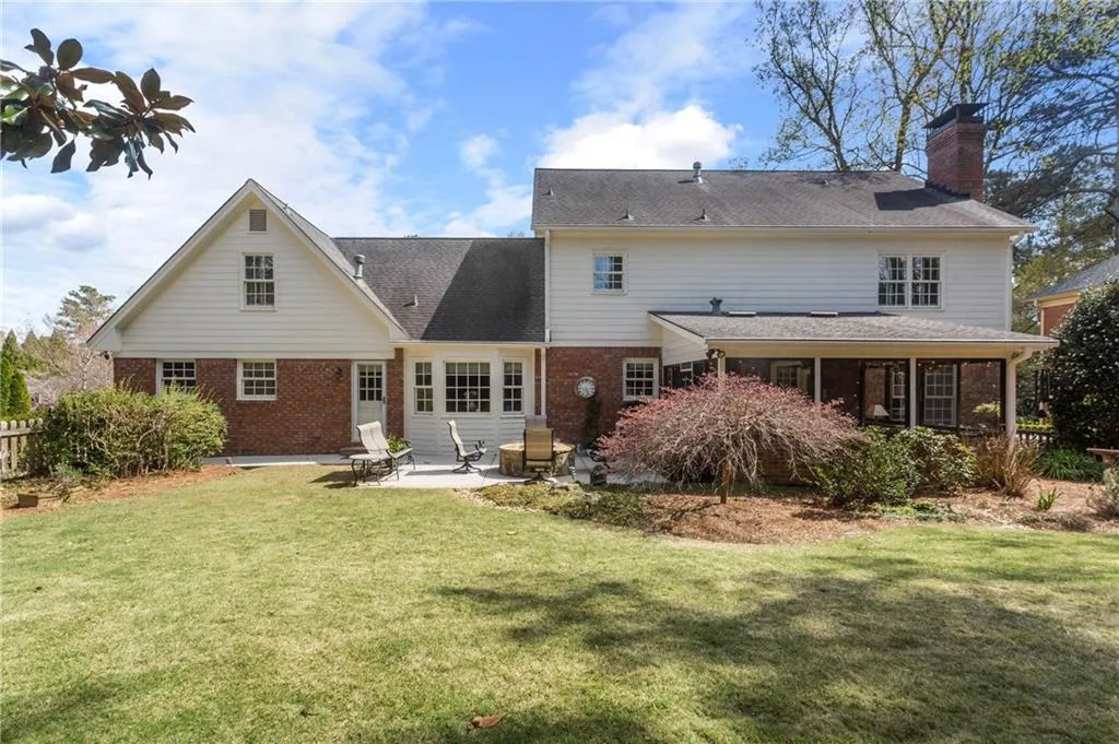 7580 Brigham Drive, Sandy Springs, Georgia 30350, 4 Bedrooms Bedrooms, ,4 BathroomsBathrooms,Residential,Sold,7580 Brigham Drive,7023125