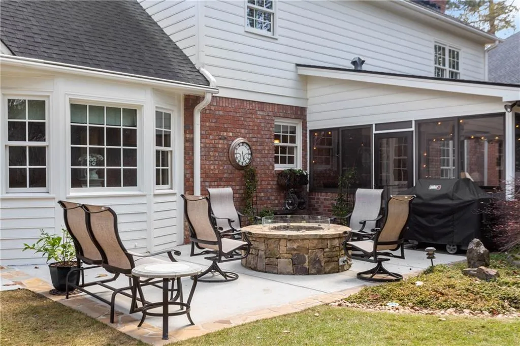 7580 Brigham Drive, Sandy Springs, Georgia 30350, 4 Bedrooms Bedrooms, ,4 BathroomsBathrooms,Residential,Sold,7580 Brigham Drive,7023125