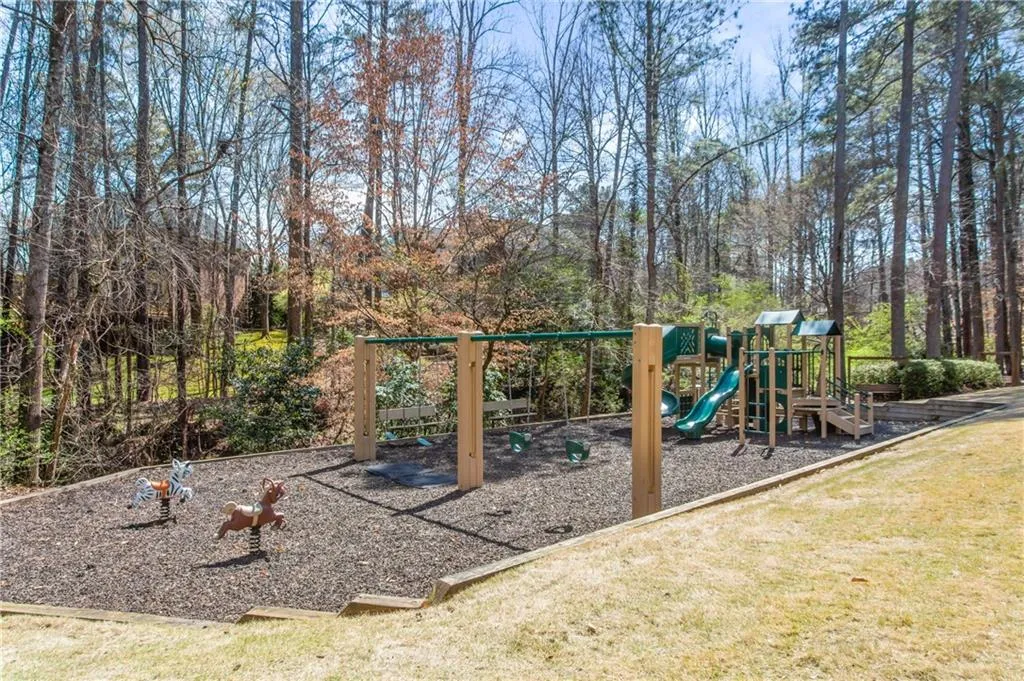 7580 Brigham Drive, Sandy Springs, Georgia 30350, 4 Bedrooms Bedrooms, ,4 BathroomsBathrooms,Residential,Sold,7580 Brigham Drive,7023125