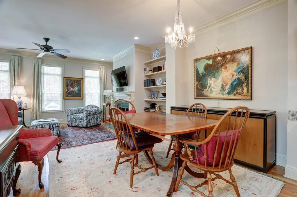 5540 Glenridge Park, Atlanta, Georgia 30342, 3 Bedrooms Bedrooms, ,2 BathroomsBathrooms,Residential,Sold,5540 Glenridge Park,6538057