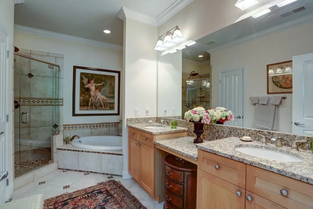 5540 Glenridge Park, Atlanta, Georgia 30342, 3 Bedrooms Bedrooms, ,2 BathroomsBathrooms,Residential,Sold,5540 Glenridge Park,6538057