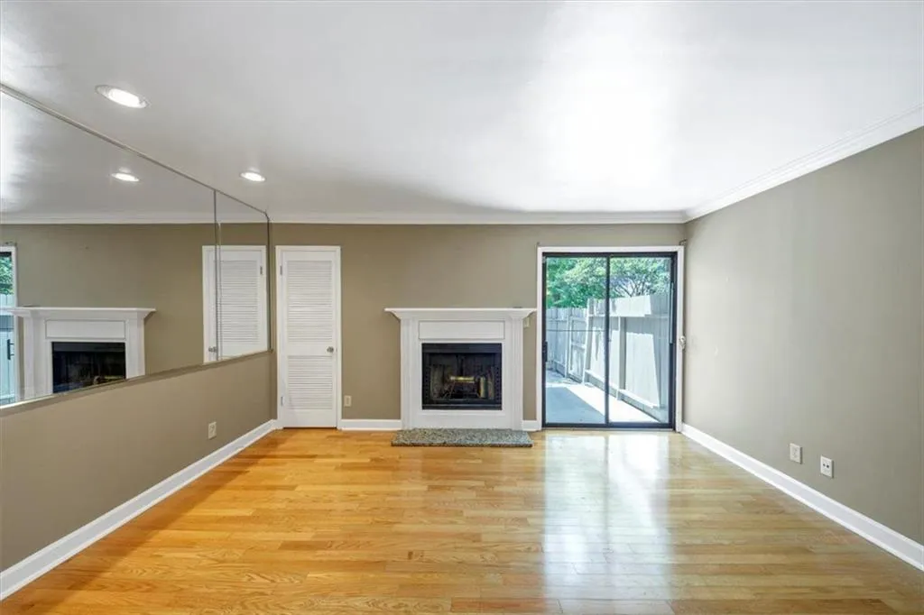 471 Northridge Crossing Drive, Atlanta, Georgia 30350, 2 Bedrooms Bedrooms, ,2 BathroomsBathrooms,Residential,For Sale,471 Northridge Crossing Drive,7619220