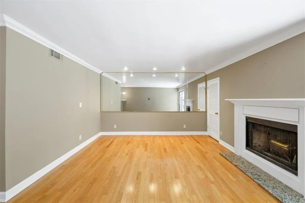 471 Northridge Crossing Drive, Atlanta, Georgia 30350, 2 Bedrooms Bedrooms, ,2 BathroomsBathrooms,Residential,For Sale,471 Northridge Crossing Drive,7619220