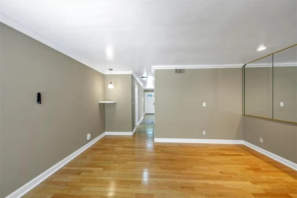 471 Northridge Crossing Drive, Atlanta, Georgia 30350, 2 Bedrooms Bedrooms, ,2 BathroomsBathrooms,Residential,For Sale,471 Northridge Crossing Drive,7619220