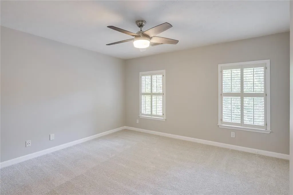 445 Hunters Crossing Drive, Atlanta, Georgia 30328, 5 Bedrooms Bedrooms, ,3 BathroomsBathrooms,Residential,Sold,445 Hunters Crossing Drive,7232031