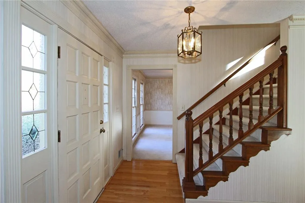 1640 Chevron Way, Sandy Springs, Georgia 30350, 4 Bedrooms Bedrooms, ,2 BathroomsBathrooms,Residential,Sold,1640 Chevron Way,5811459