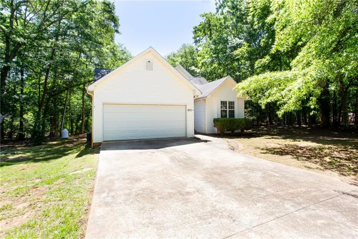 8071 Beachwood Drive, Murrayville, Georgia 30564