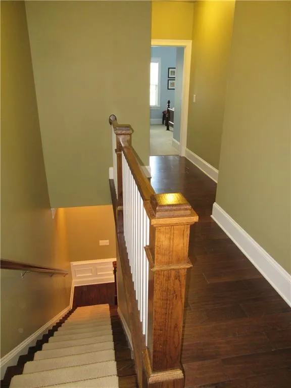 209 Alderwood Point, Sandy Springs, Georgia 30328, 3 Bedrooms Bedrooms, ,3 BathroomsBathrooms,Residential,Sold,209 Alderwood Point,5734657