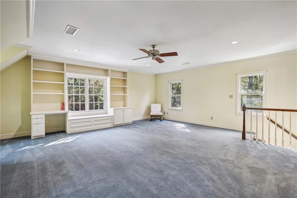 10 Old Maryland Chase, Sandy Springs, Georgia 30327, 5 Bedrooms Bedrooms, ,3 BathroomsBathrooms,Residential,Sold,10 Old Maryland Chase,7485765