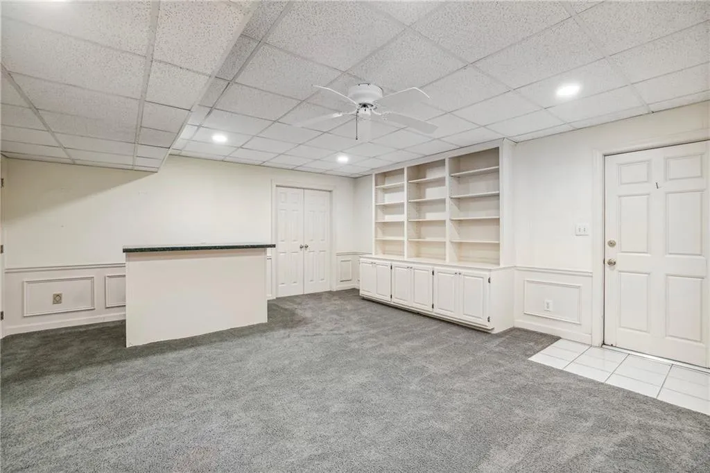 10 Old Maryland Chase, Sandy Springs, Georgia 30327, 5 Bedrooms Bedrooms, ,3 BathroomsBathrooms,Residential,Sold,10 Old Maryland Chase,7485765