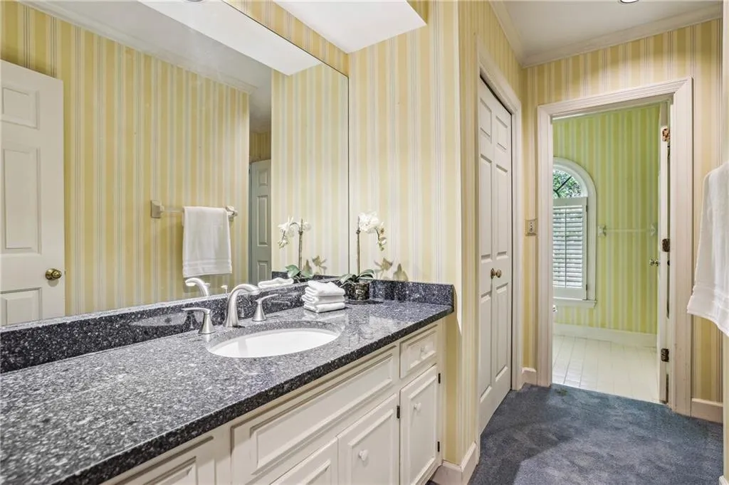 10 Old Maryland Chase, Sandy Springs, Georgia 30327, 5 Bedrooms Bedrooms, ,3 BathroomsBathrooms,Residential,Sold,10 Old Maryland Chase,7485765