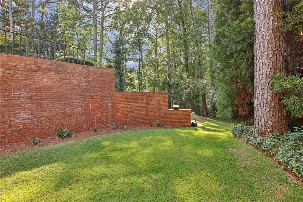 10 Old Maryland Chase, Sandy Springs, Georgia 30327, 5 Bedrooms Bedrooms, ,3 BathroomsBathrooms,Residential,Sold,10 Old Maryland Chase,7485765