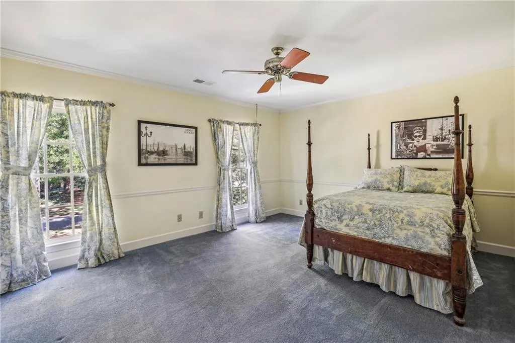 10 Old Maryland Chase, Sandy Springs, Georgia 30327, 5 Bedrooms Bedrooms, ,3 BathroomsBathrooms,Residential,Sold,10 Old Maryland Chase,7485765