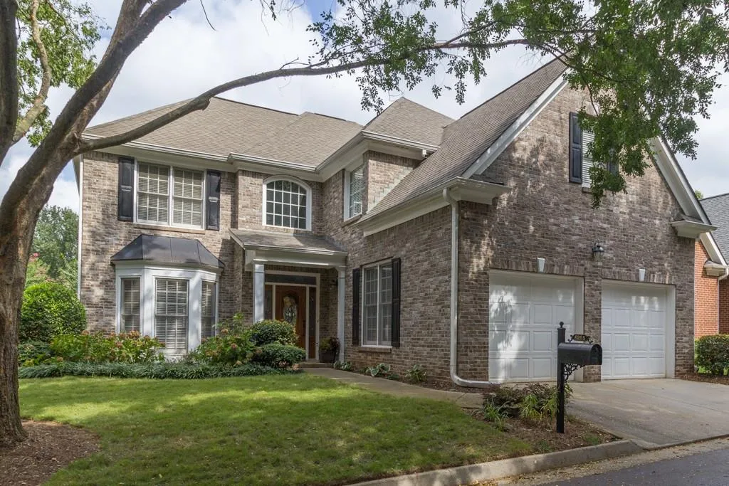 6265 Glen Oaks Lane, Sandy Springs, Georgia 30328, 4 Bedrooms Bedrooms, ,4 BathroomsBathrooms,Residential,Sold,6265 Glen Oaks Lane,6619683