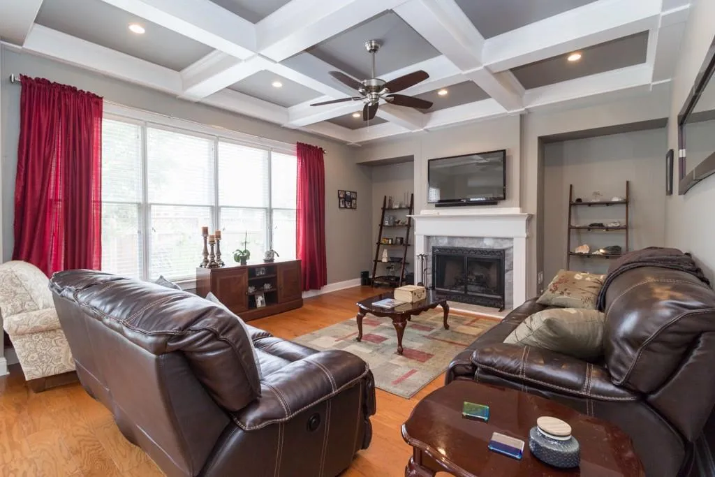 6265 Glen Oaks Lane, Sandy Springs, Georgia 30328, 4 Bedrooms Bedrooms, ,4 BathroomsBathrooms,Residential,Sold,6265 Glen Oaks Lane,6619683