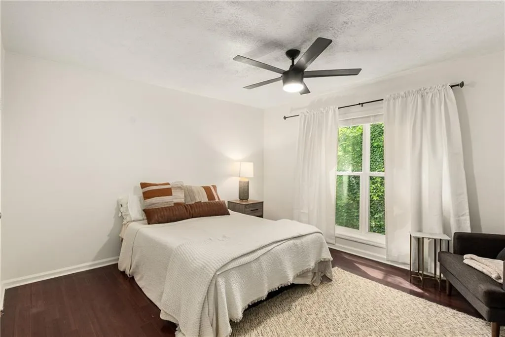 5250 Chemin De Vie, Atlanta, Georgia 30342, 3 Bedrooms Bedrooms, ,2 BathroomsBathrooms,Residential,Sold,5250 Chemin De Vie,7565010