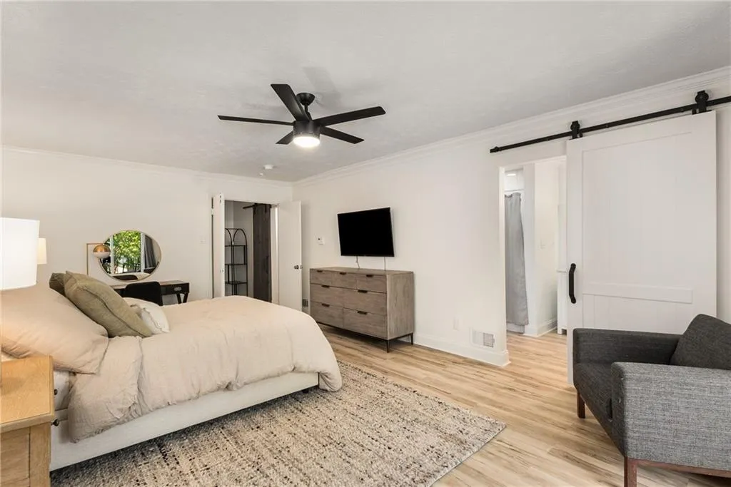 5250 Chemin De Vie, Atlanta, Georgia 30342, 3 Bedrooms Bedrooms, ,2 BathroomsBathrooms,Residential,Sold,5250 Chemin De Vie,7565010