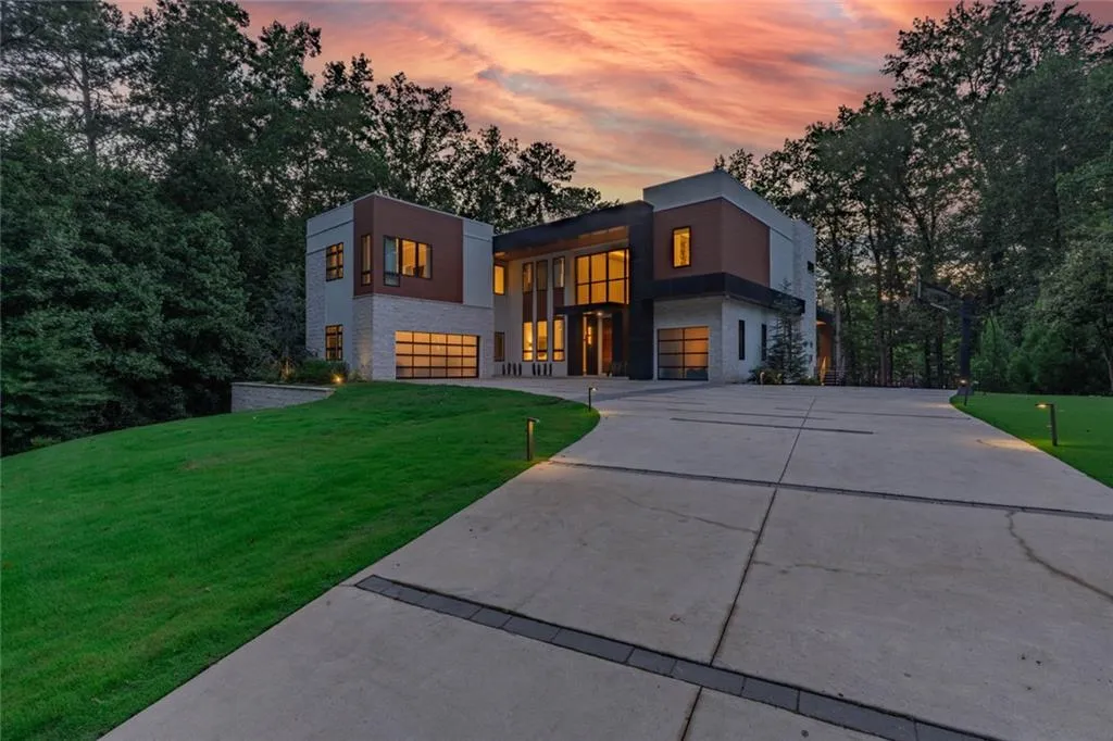 415 River Valley Rd Road, Atlanta, Georgia 30328, 4 Bedrooms Bedrooms, ,4 BathroomsBathrooms,Residential,For Sale,415 River Valley Rd Road,7618359