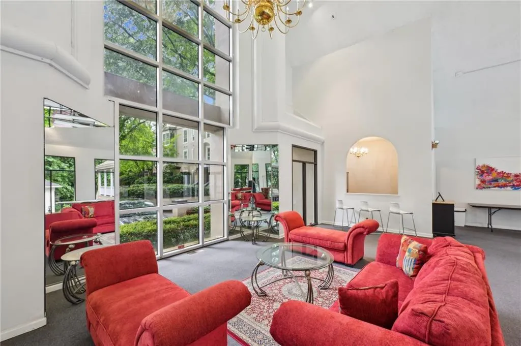 209 14th Street Ne Unit 109, Atlanta, Georgia 30309, 1 Bedroom Bedrooms, ,1 BathroomBathrooms,Residential,For Sale,209 14th Street Ne Unit 109,7586248