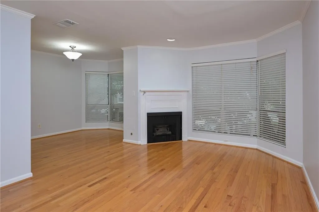 209 14th Street Ne Unit 109, Atlanta, Georgia 30309, 1 Bedroom Bedrooms, ,1 BathroomBathrooms,Residential,For Sale,209 14th Street Ne Unit 109,7586248