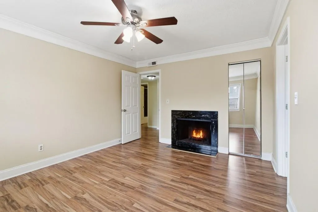 6851 Roswell Road Unit B15, Sandy Springs, Georgia 30328, 3 Bedrooms Bedrooms, ,2 BathroomsBathrooms,Residential,For Sale,6851 Roswell Road Unit B15,7672780