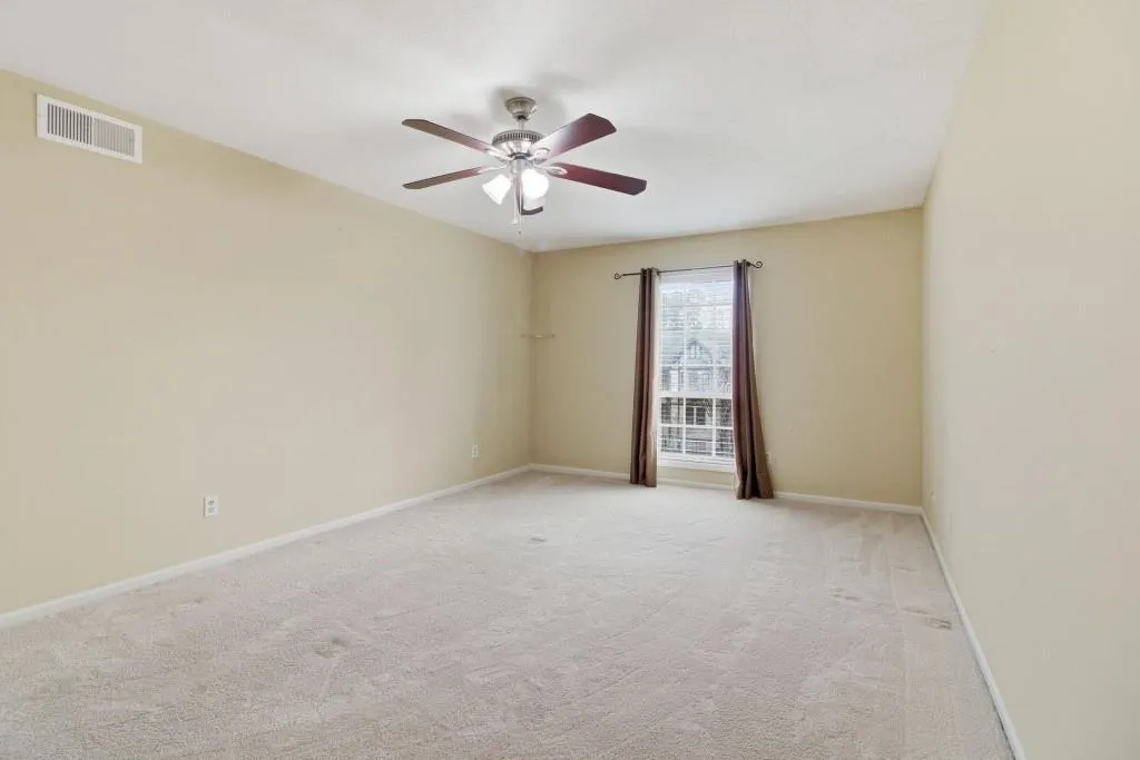 6851 Roswell Road Unit B15, Sandy Springs, Georgia 30328, 3 Bedrooms Bedrooms, ,2 BathroomsBathrooms,Residential,For Sale,6851 Roswell Road Unit B15,7672780