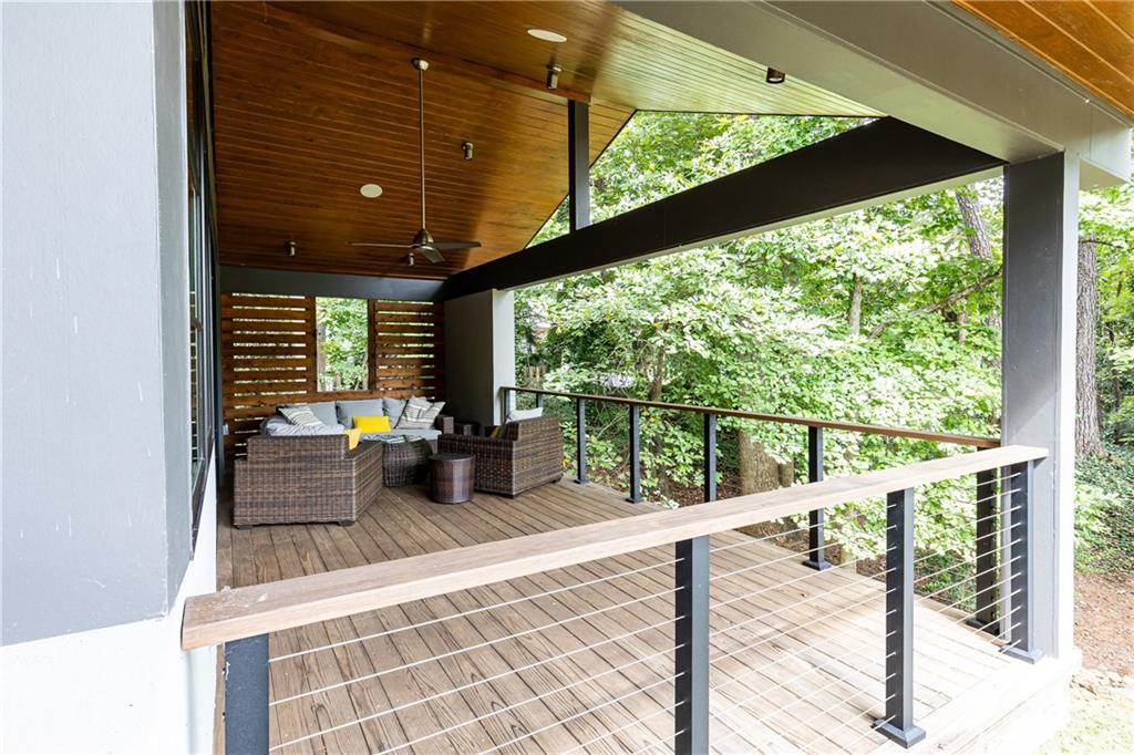 5270 Mount Vernon Parkway, Sandy Springs, Georgia 30327, 4 Bedrooms Bedrooms, ,4 BathroomsBathrooms,Residential,Sold,5270 Mount Vernon Parkway,7283050