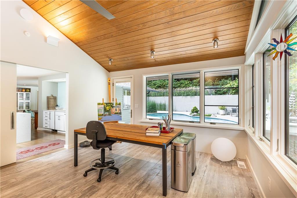 5270 Mount Vernon Parkway, Sandy Springs, Georgia 30327, 4 Bedrooms Bedrooms, ,4 BathroomsBathrooms,Residential,Sold,5270 Mount Vernon Parkway,7283050