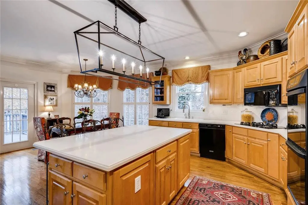 120 Belvedere Court, Sandy Springs, Georgia 30350, 4 Bedrooms Bedrooms, ,4 BathroomsBathrooms,Residential,Sold,120 Belvedere Court,5941432