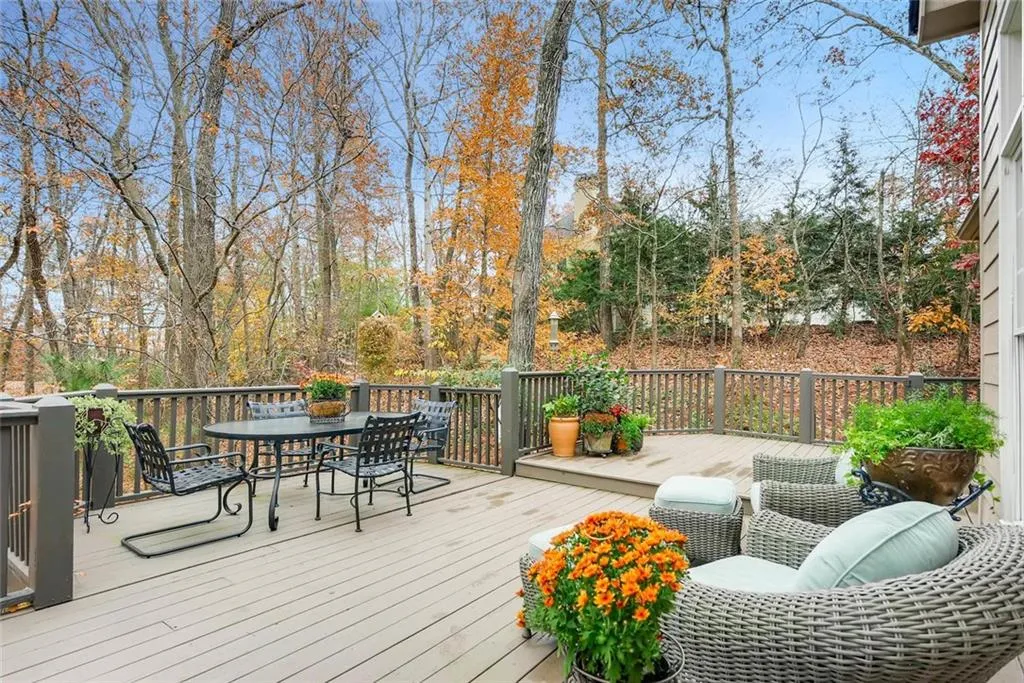 120 Belvedere Court, Sandy Springs, Georgia 30350, 4 Bedrooms Bedrooms, ,4 BathroomsBathrooms,Residential,Sold,120 Belvedere Court,5941432