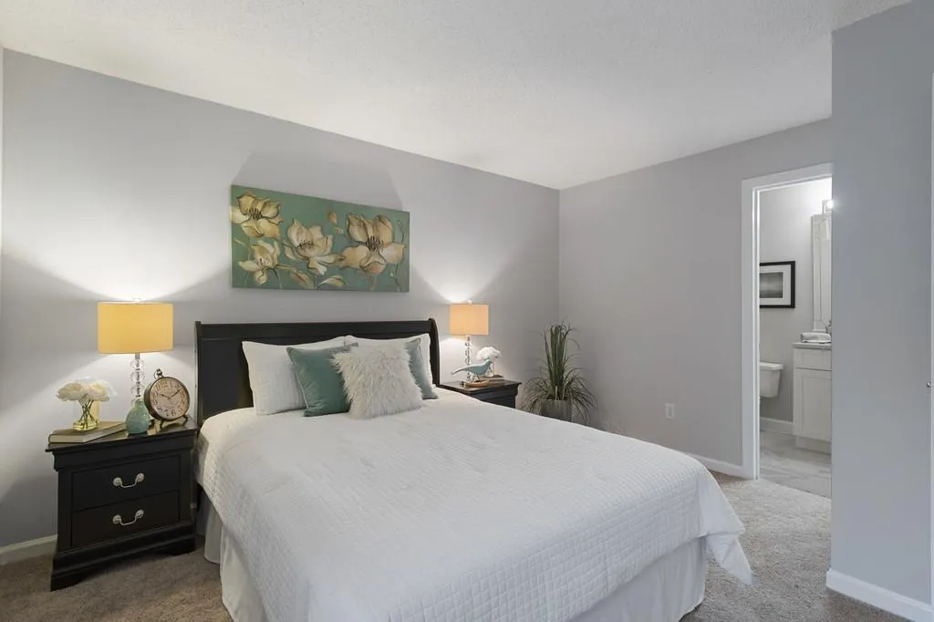 322 Granville Court, Sandy Springs, Georgia 30328, 2 Bedrooms Bedrooms, ,2 BathroomsBathrooms,Residential,Sold,322 Granville Court,6639821