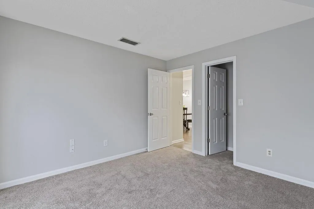 322 Granville Court, Sandy Springs, Georgia 30328, 2 Bedrooms Bedrooms, ,2 BathroomsBathrooms,Residential,Sold,322 Granville Court,6639821